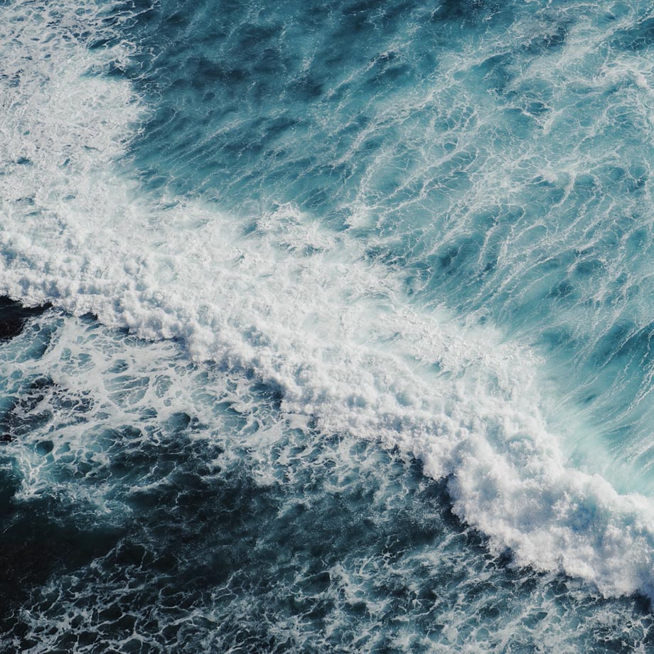 Wavy foaming sea